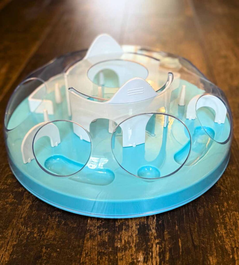 large cat puzzle toy